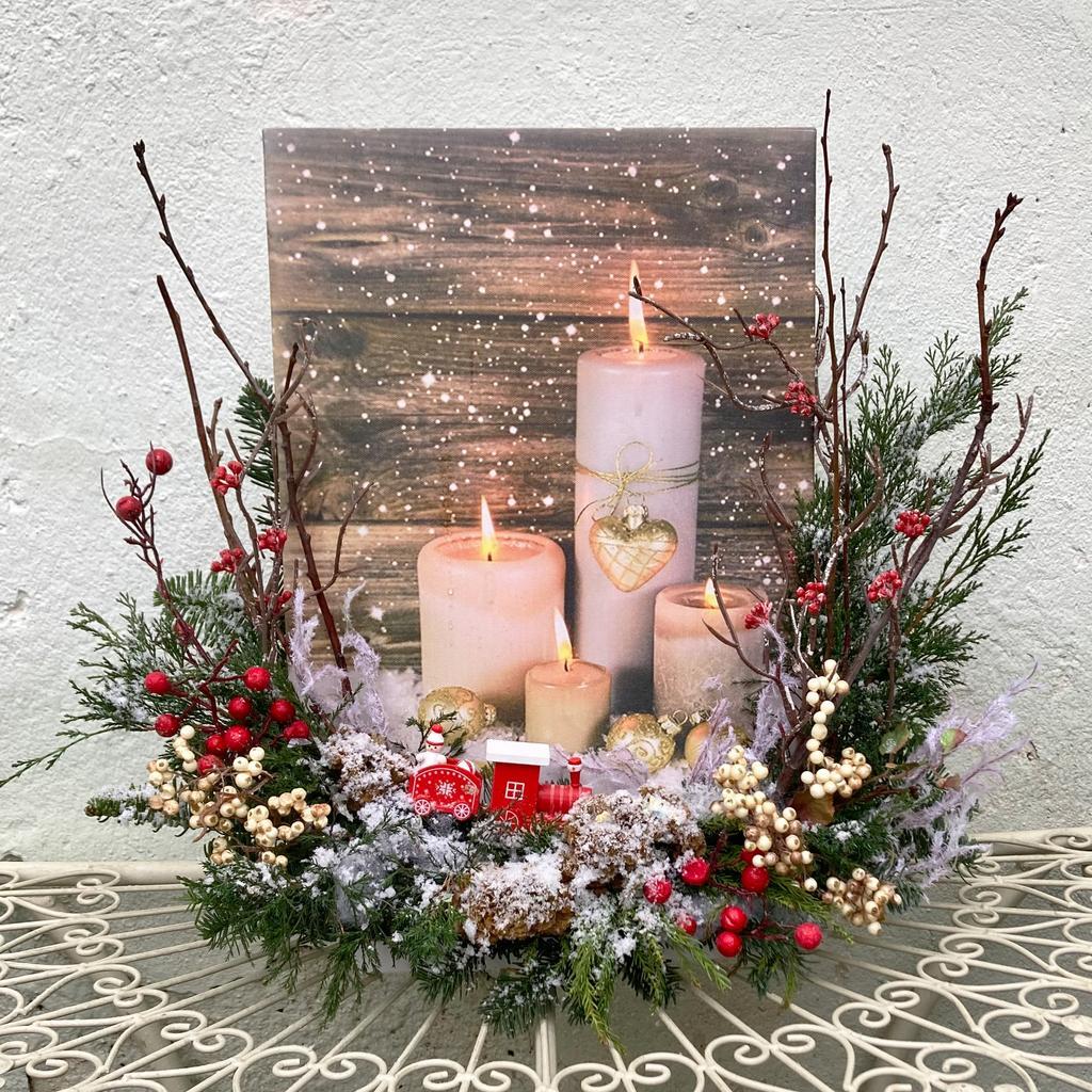 Композиция из живой хвои "Картина со свечами"