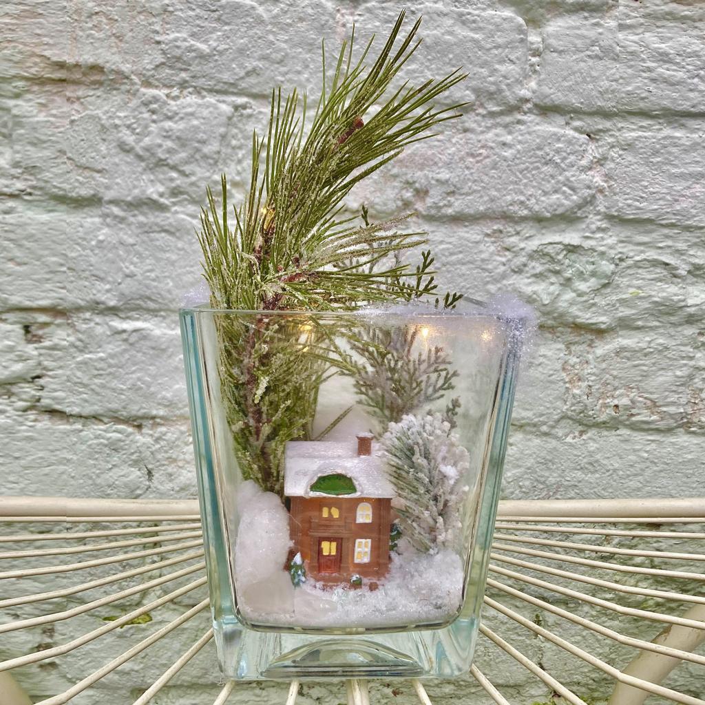 Миниатюра в стекле  "Ожидание праздника"