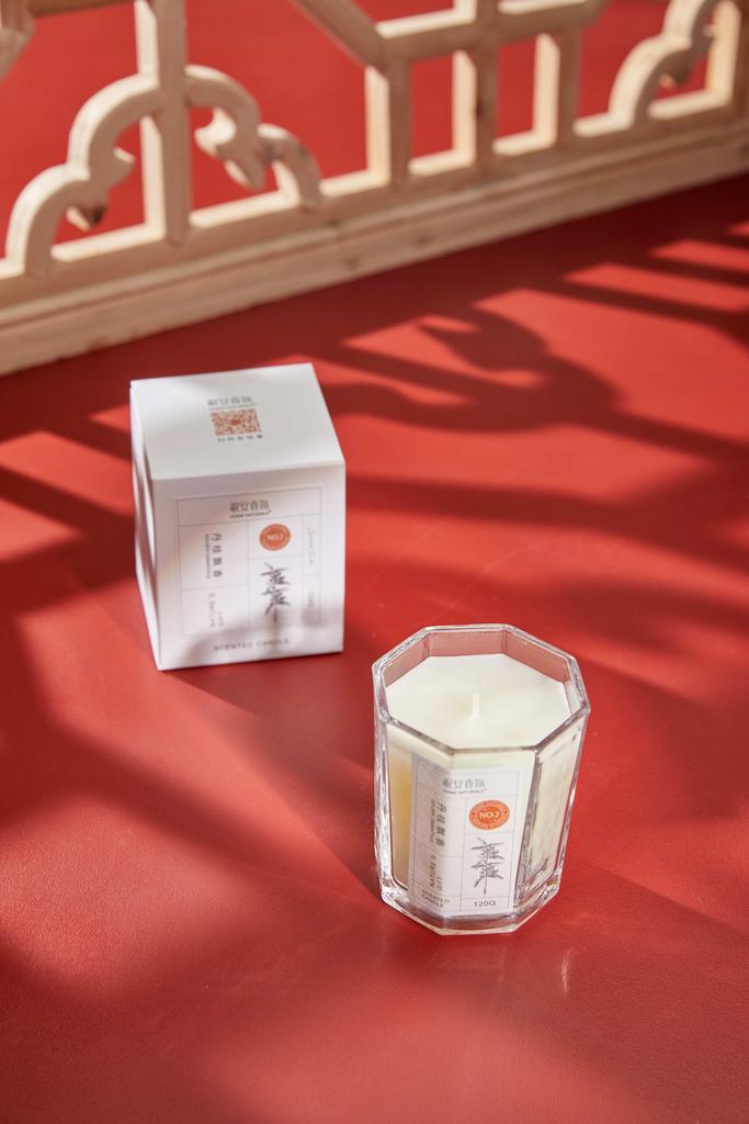 Арома свеча Китайские истории - Gleaming Osmanthus