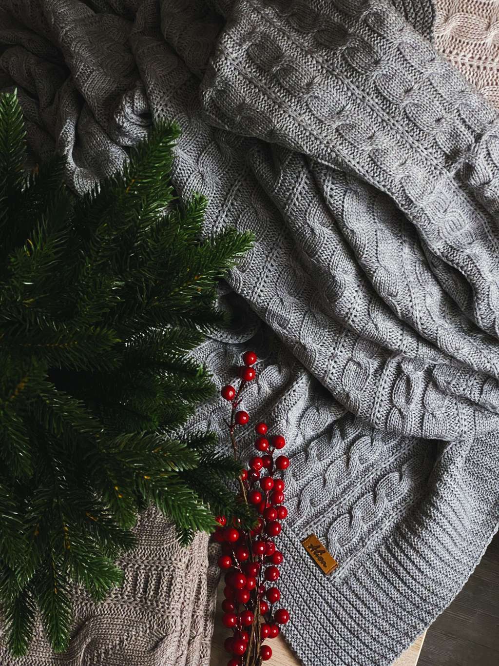 Вязаный плед мелкая коса, серый