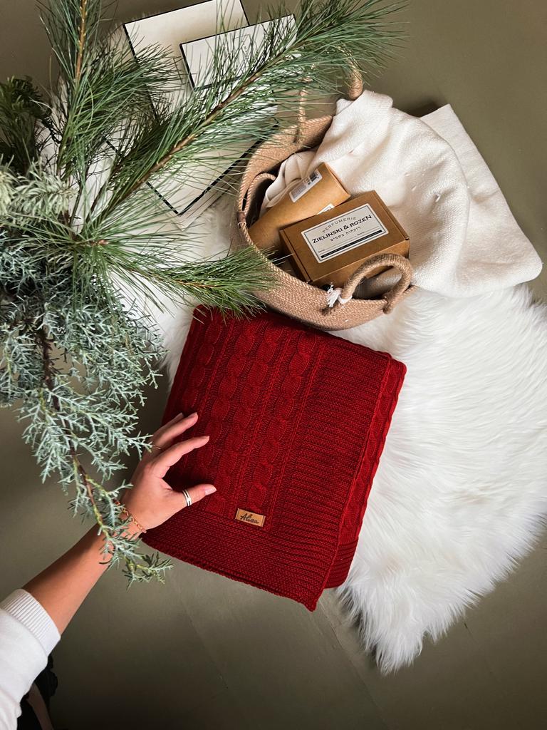 Вязаный плед, винный