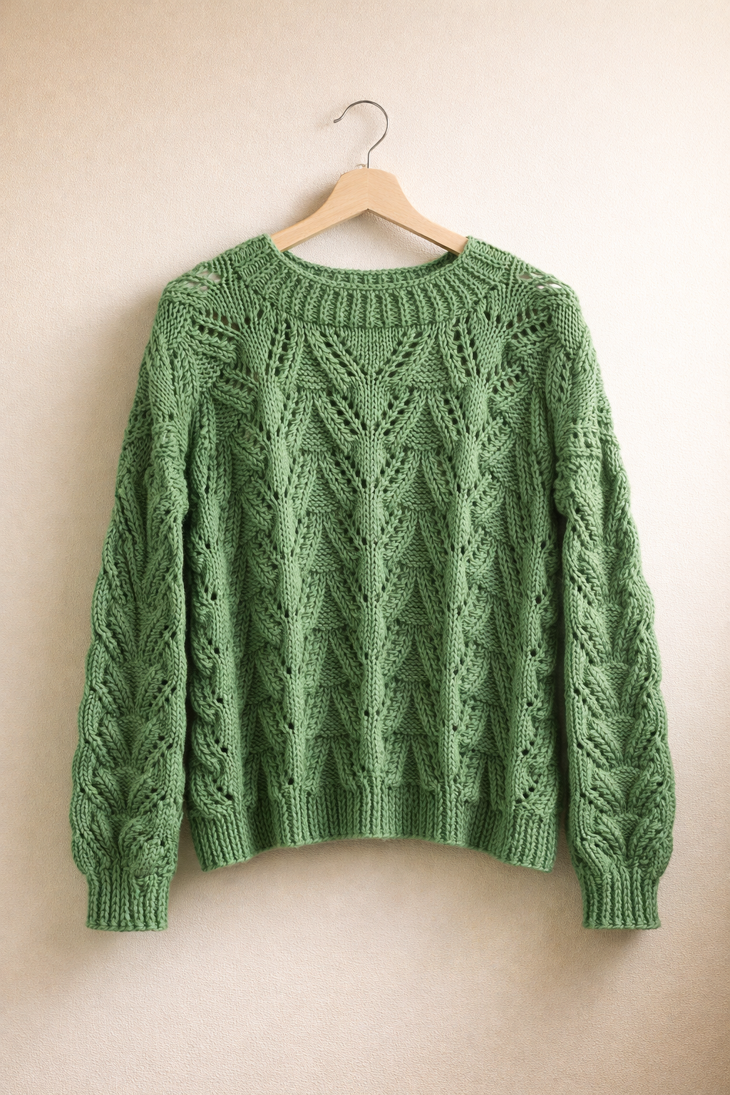 Свитер ажурный, яблоко