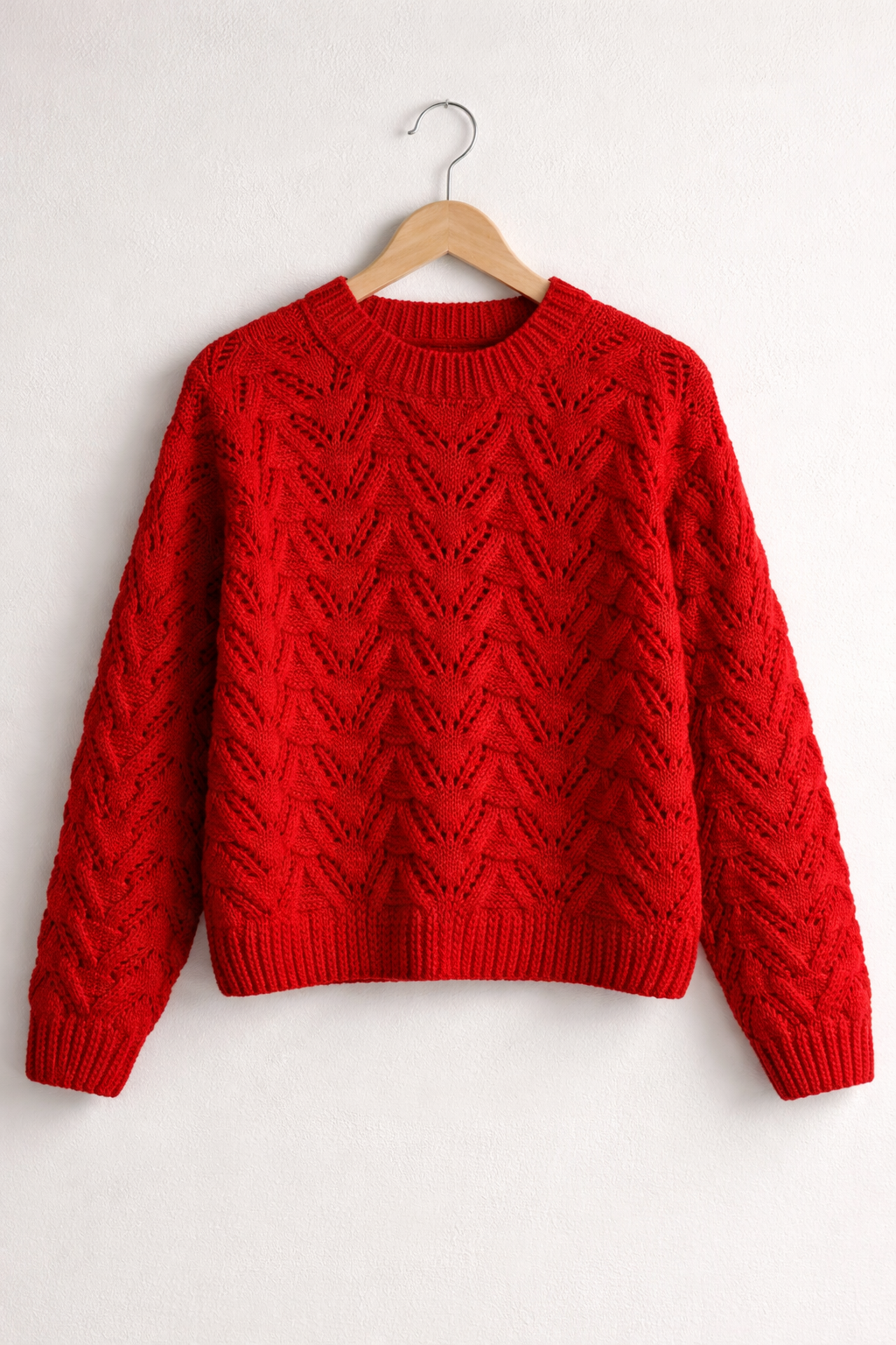 Свитер ажурный, красный