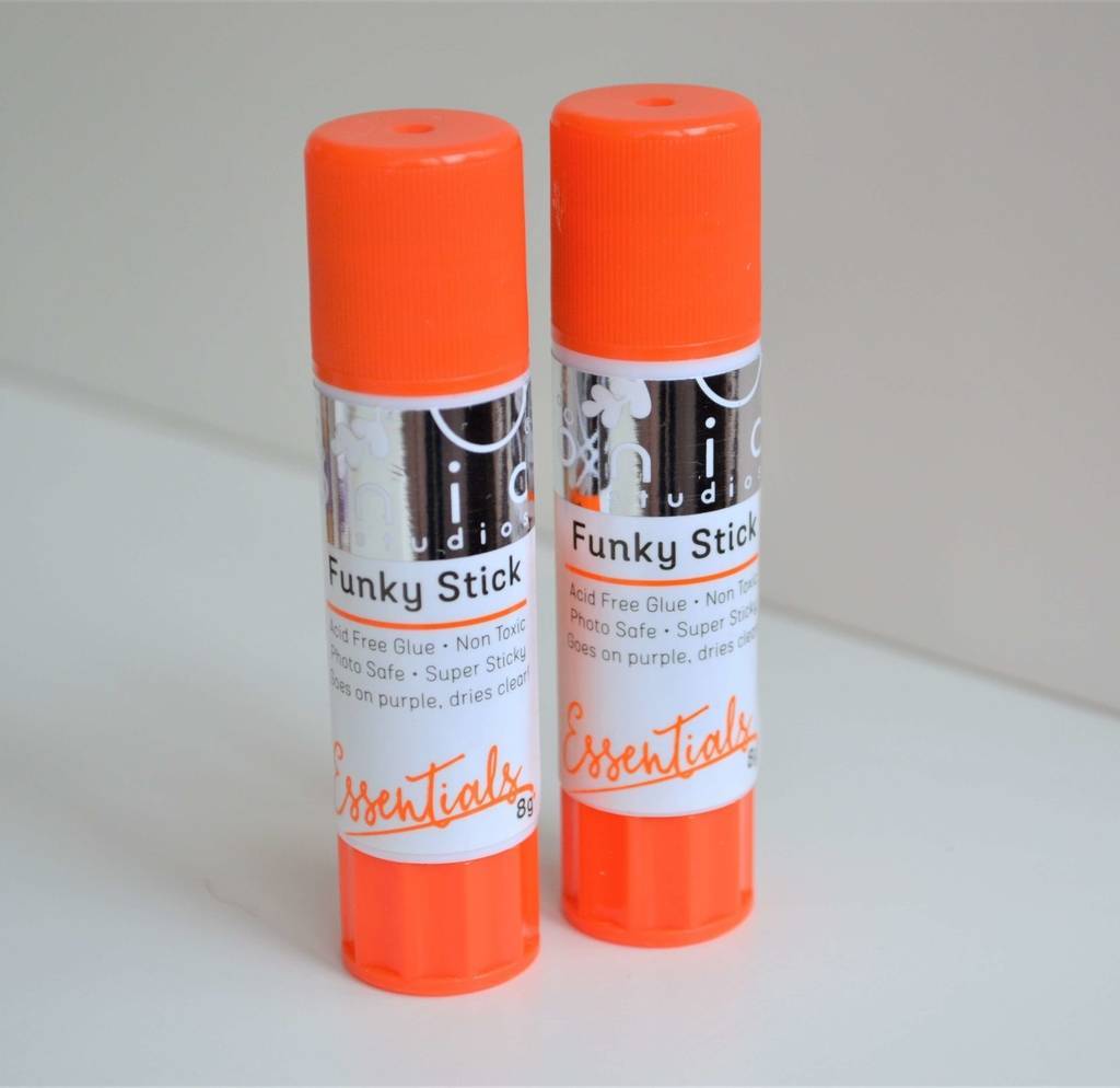 Клей-карандаш Funky Glue Stick от Tonic Studios, 8g