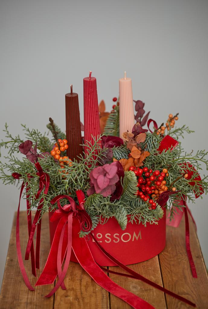 Яркая композиция