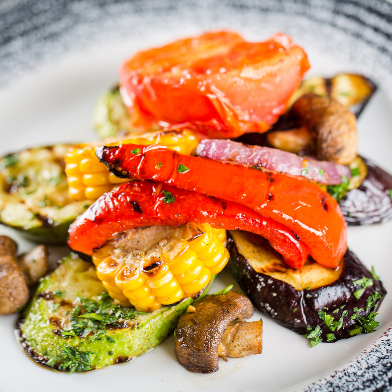 Овощи гриль с бальзамическим дрессингом