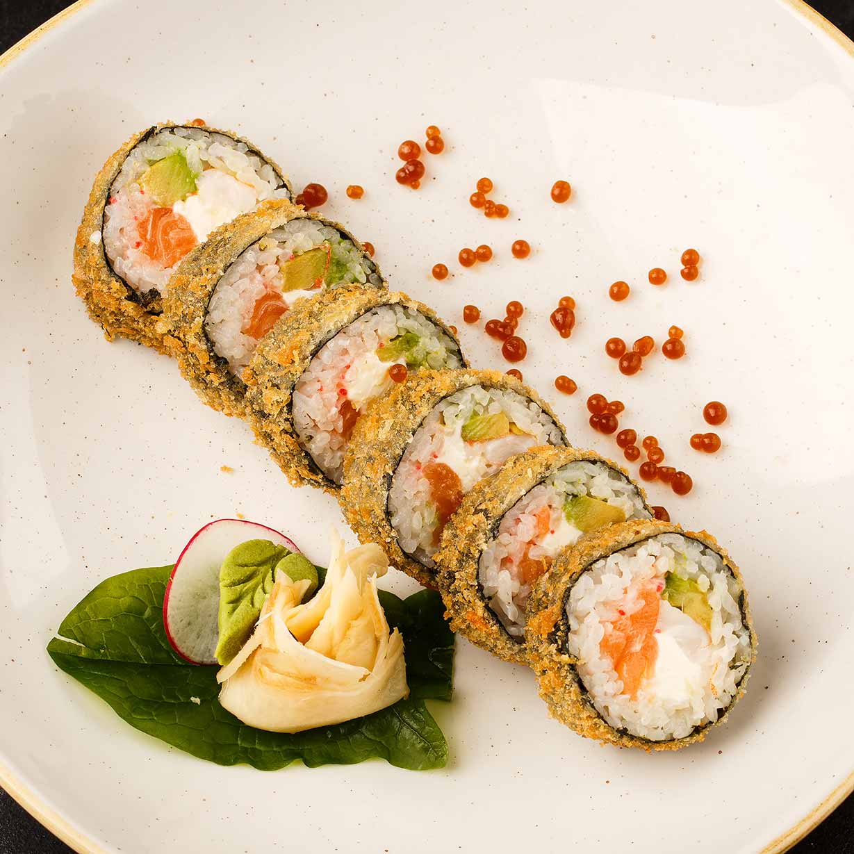 Жареный Кайсен маки ролл