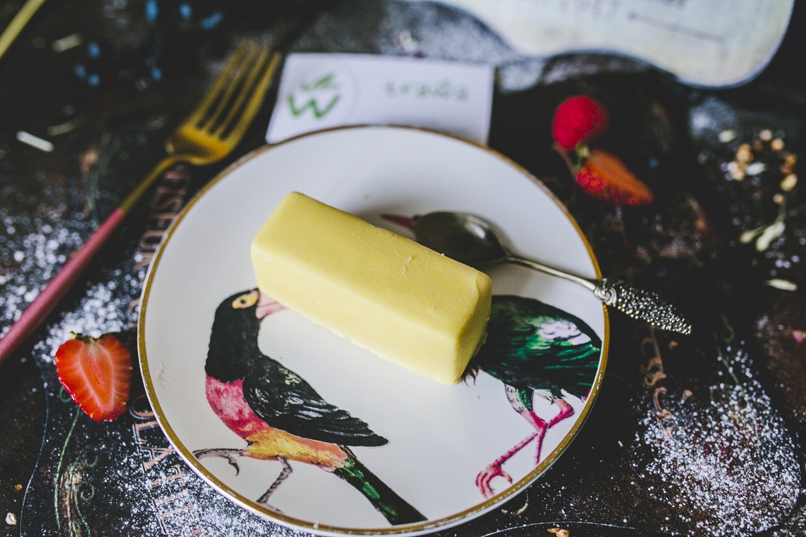 Сырок тропический в глазури