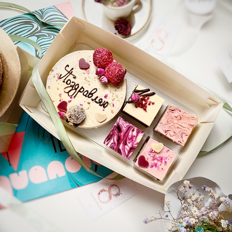 Торт + пирожные