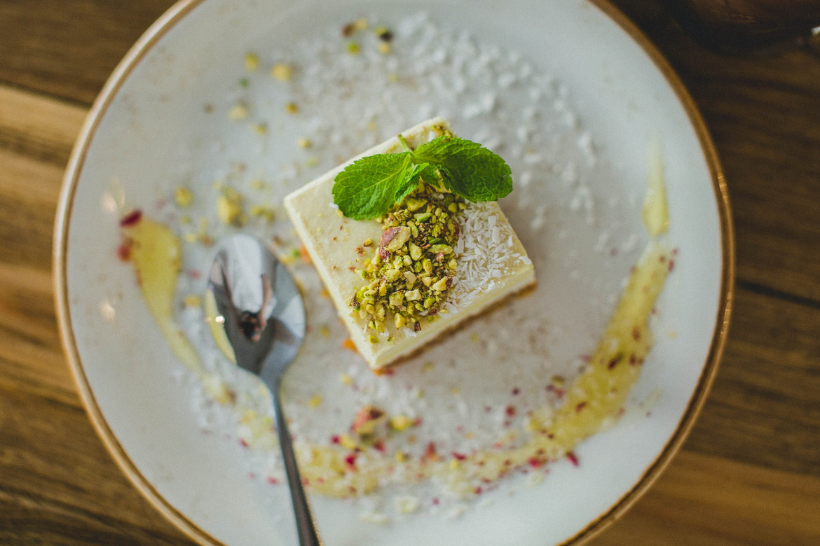 Пирожное "Маракуйя-апельсин"