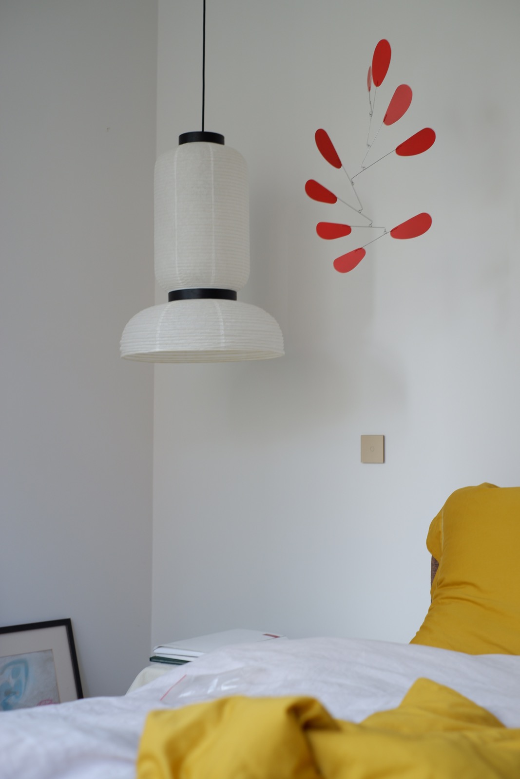 Долли (красная) интерьерный мобиль