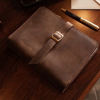 RESPECT - бизнес блокнот-органайзер А5/папка для Ipad Mini с ремешком на скрытой кнопке цвет Шоколад