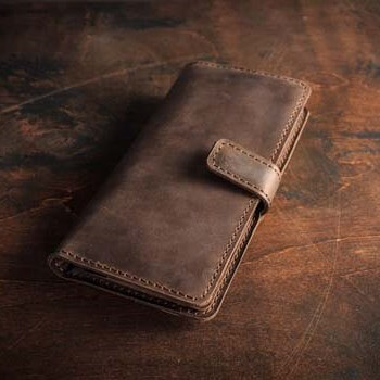 Мужской кожаный кошелек