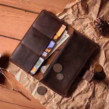 Кожаное портмоне коричневого цвета