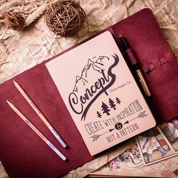 Бордовый кожаный блокнот