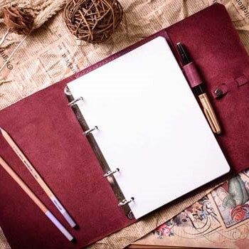 Бордовый блокнот а5 на кольцах