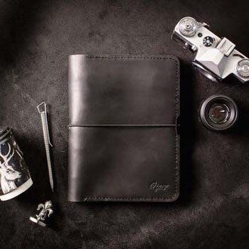 Кожаный блокнот ручной работы -LEGACY- цвет Черный уголь