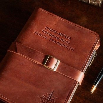 Горячее тиснение инициалов/текста