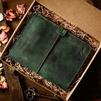 Кожаный блокнот А5 -LEGACY- ручной работы в подарок цвет Зеленый