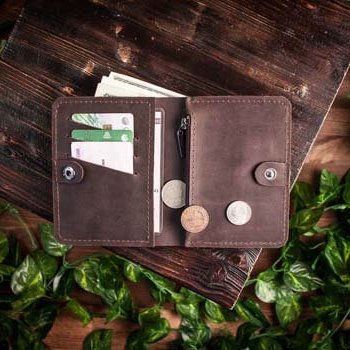 Портмоне из натуральной кожи шоколадного цвета