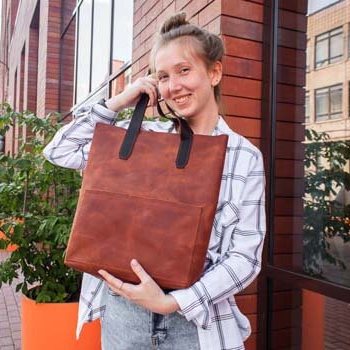 Коричневая женская сумка из кожи