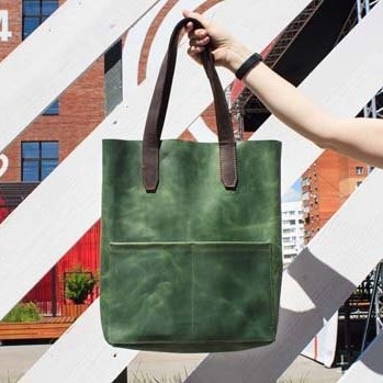 Зеленая женская сумка