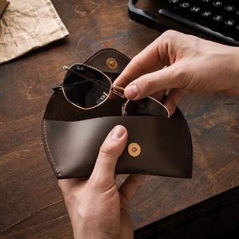 Футляр для очков из натуральной кожи