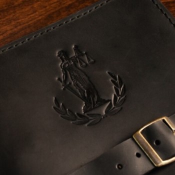 Горячее тиснение эмблемы юристов