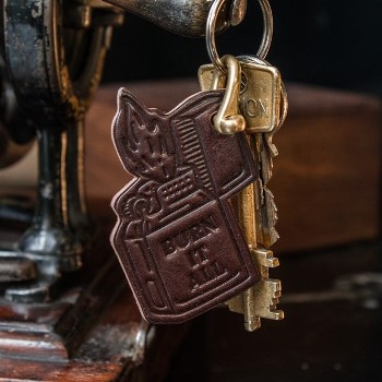 Брелок кожаный "ЖГИ" цвет Коричневый