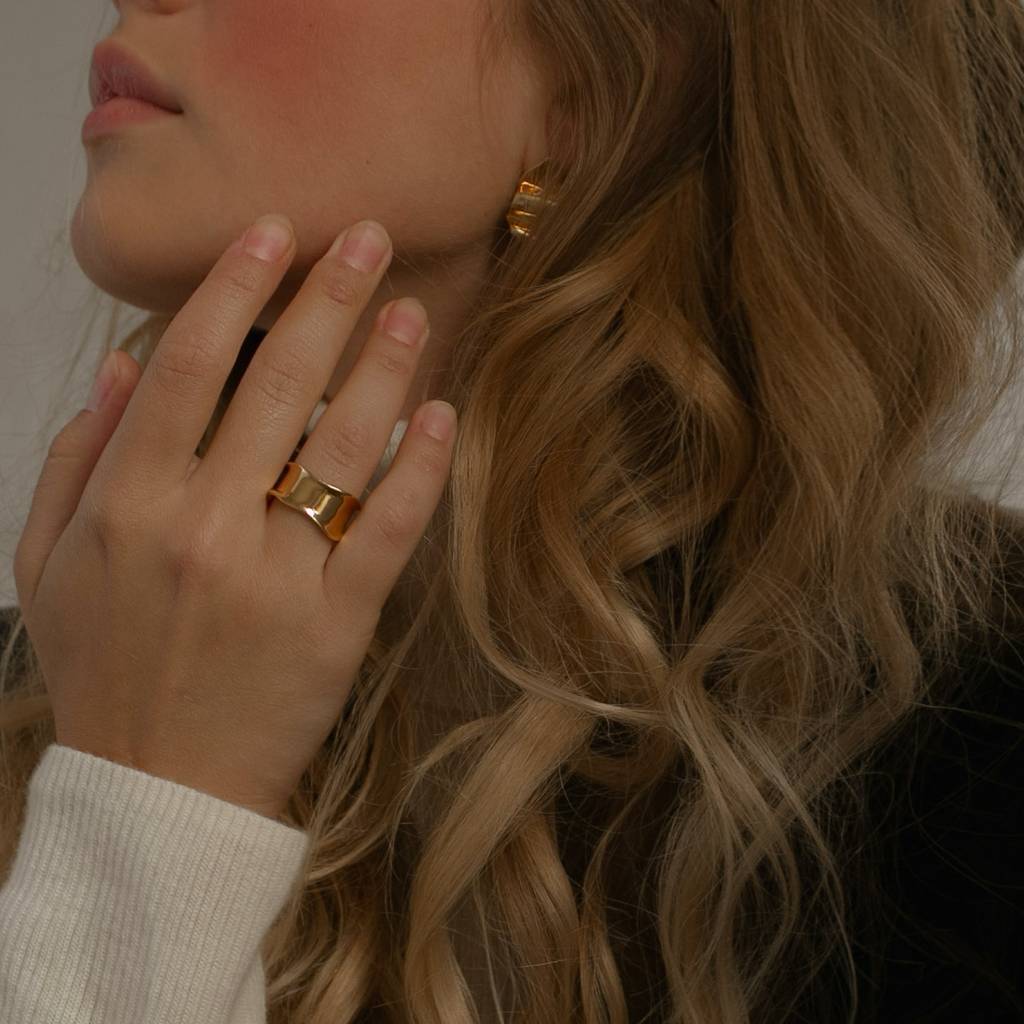 Кольцо woman line 'Sixth Sense' позолота