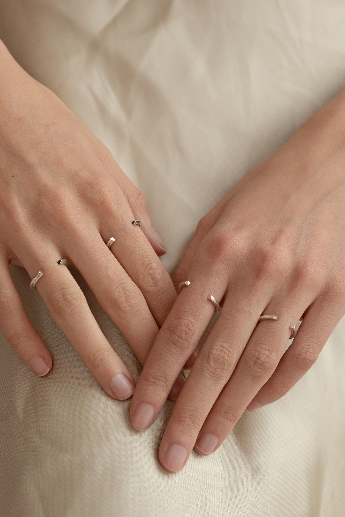 Кольцо открытое 'Twin flame' серебро