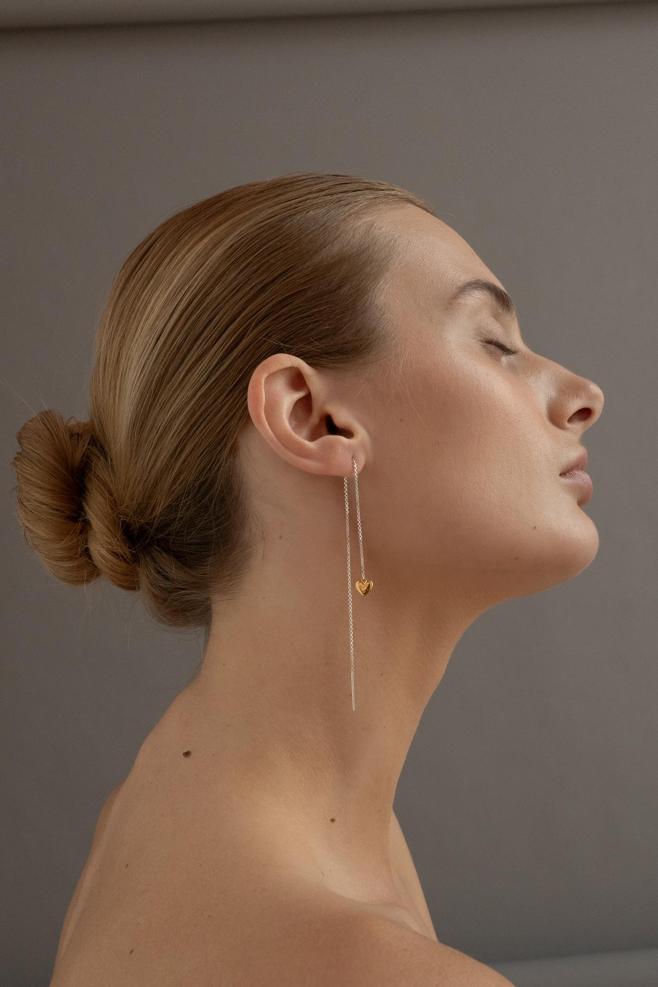 Серьга-протяжка 'Love' позолота