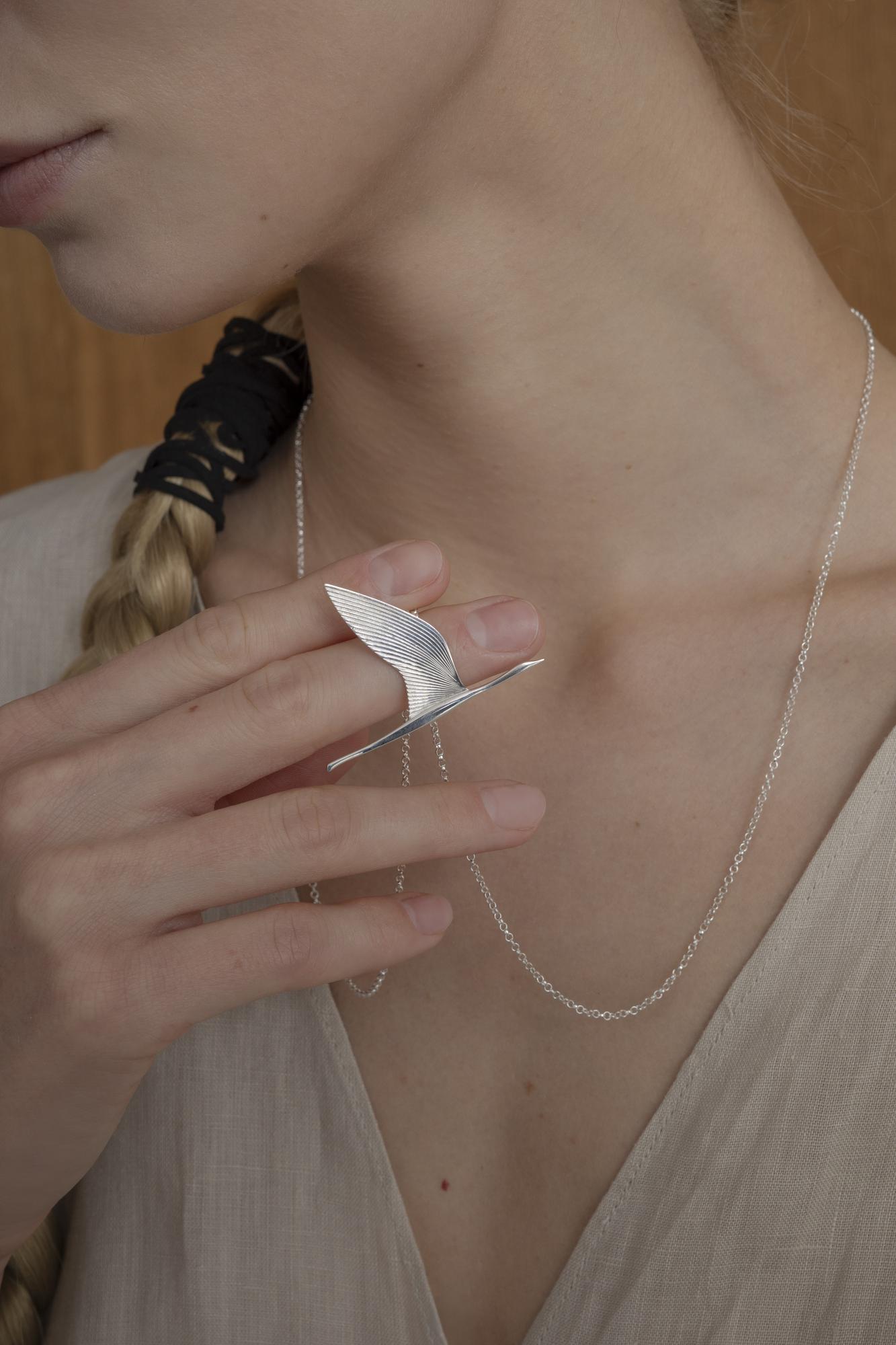 Подвеска 'Журавль' на цепочке