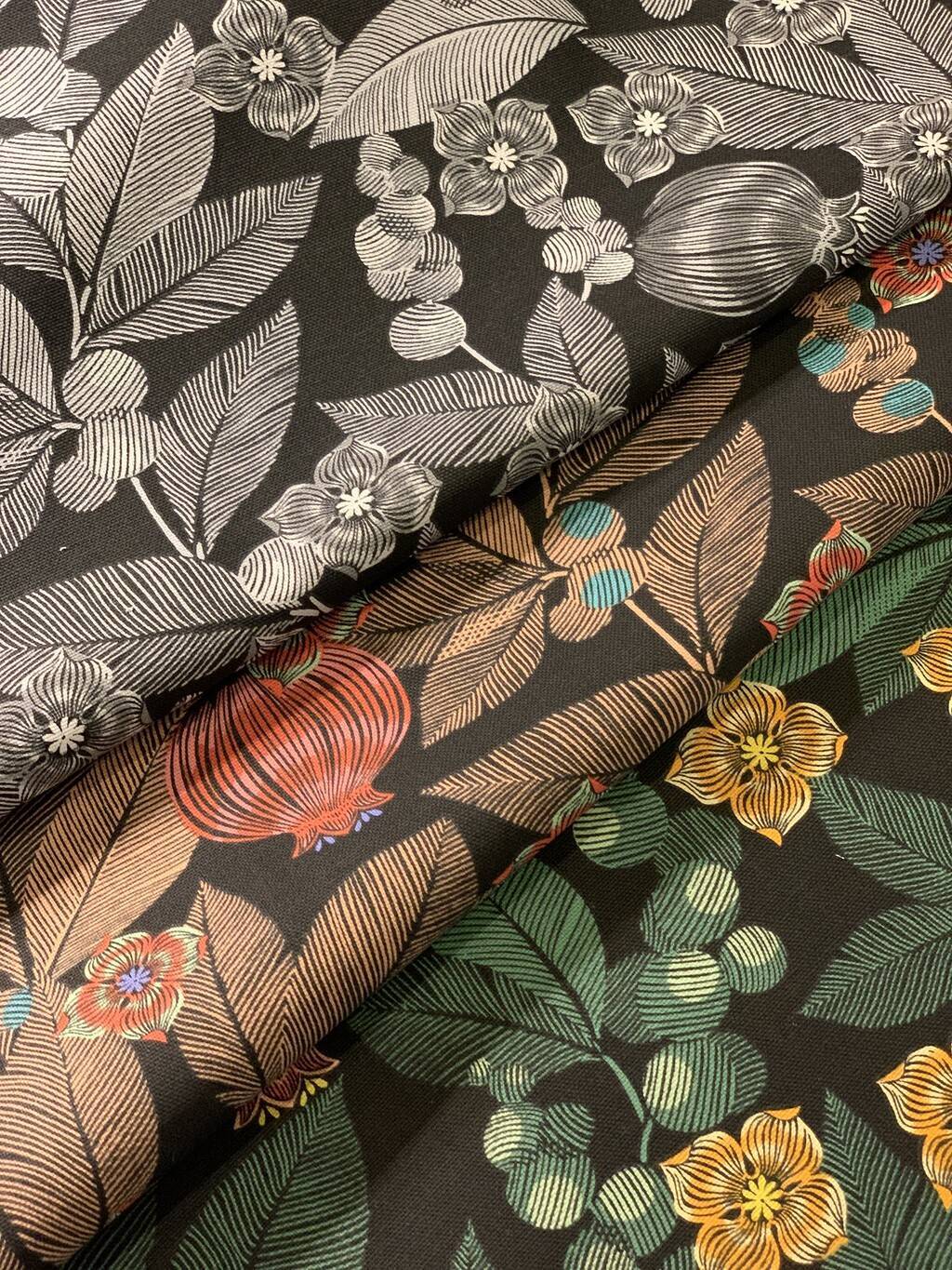 Французская ткань Thevenon Fruit du Paradis Хлопок