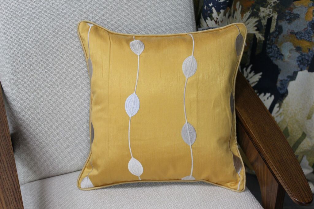 Декоративная подушка "Orange Lily" 45х45см