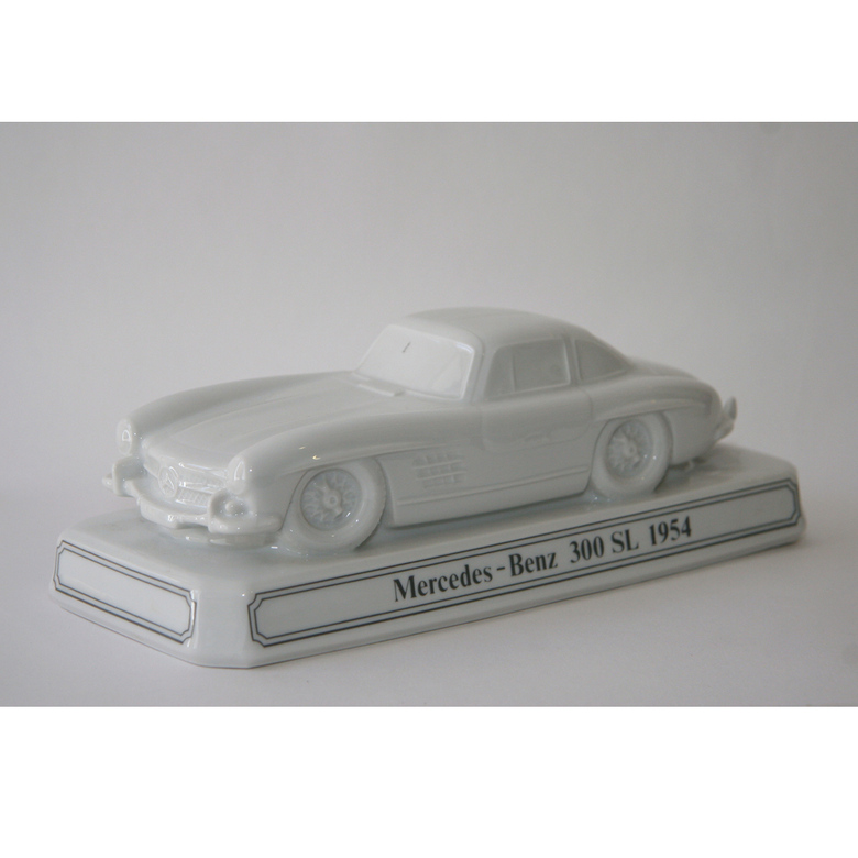 Машина фарфоровая