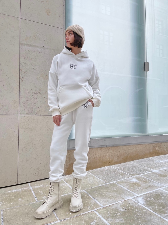 Костюм цв. молочный арт. м-574