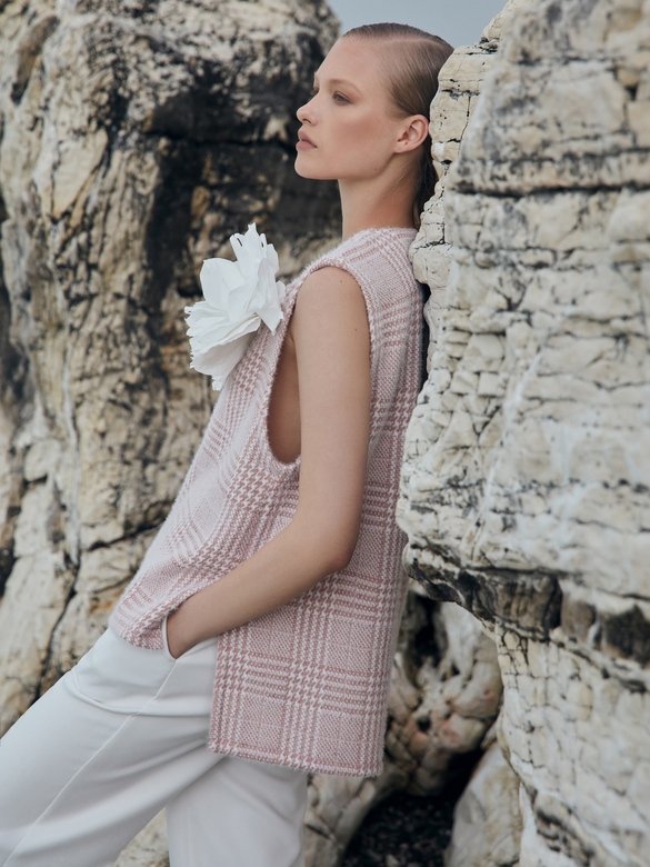 Жилет цв. клетка розовая арт.м-564