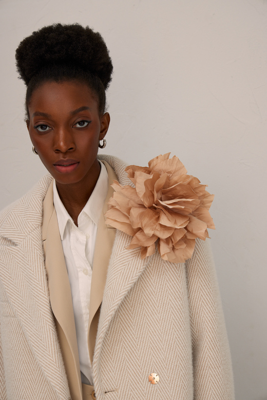 Брошь-пион цв. капучино арт. м-576