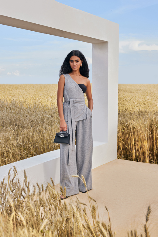 Жилет корсет ассиметричный на завязках цв. ёлочка-серая арт. м-599