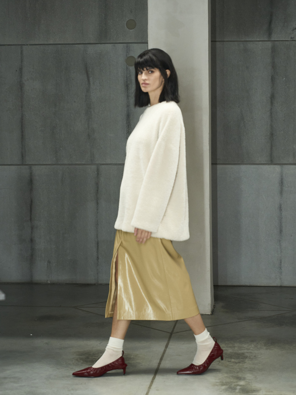 Свитер цв. экрю арт. м-602