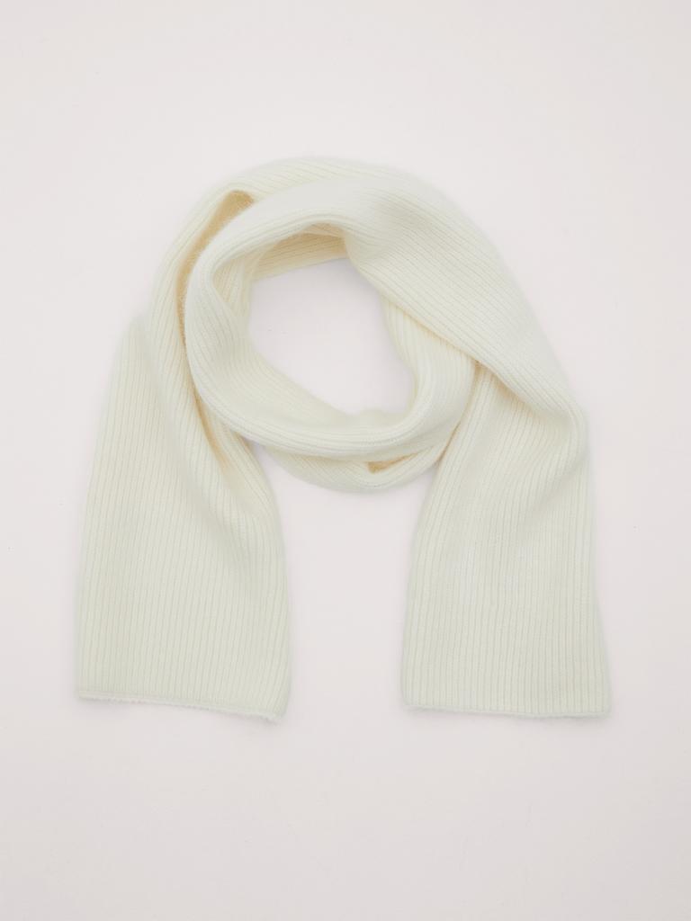 Шарф из ангоры молочного цвета