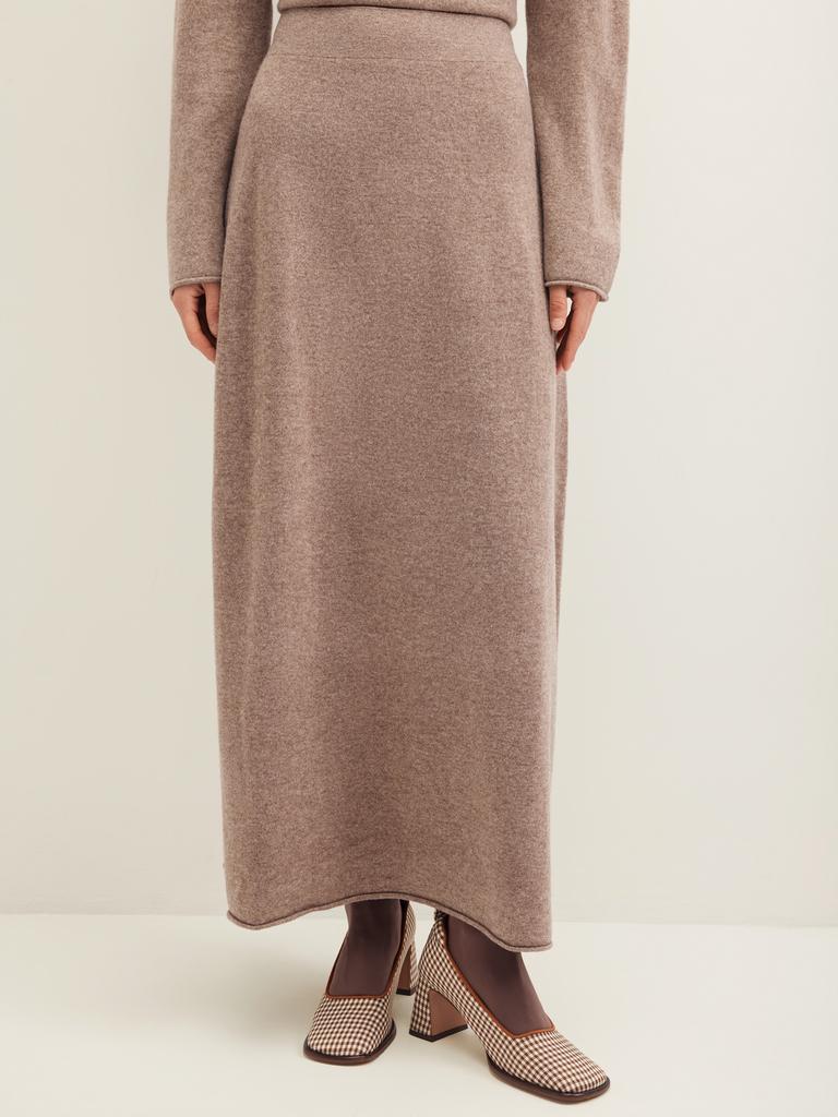 Юбка бежевого цвета