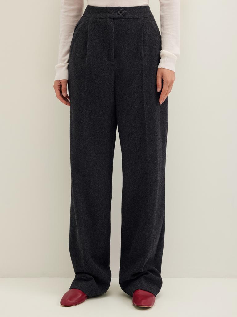 Брюки графитового цвета