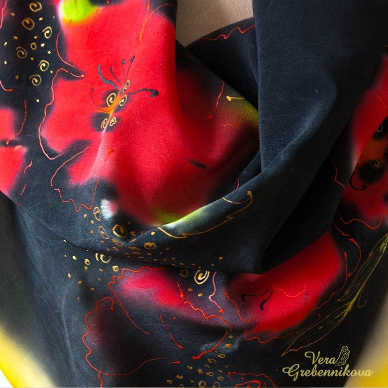 Платок. "Красные маки"