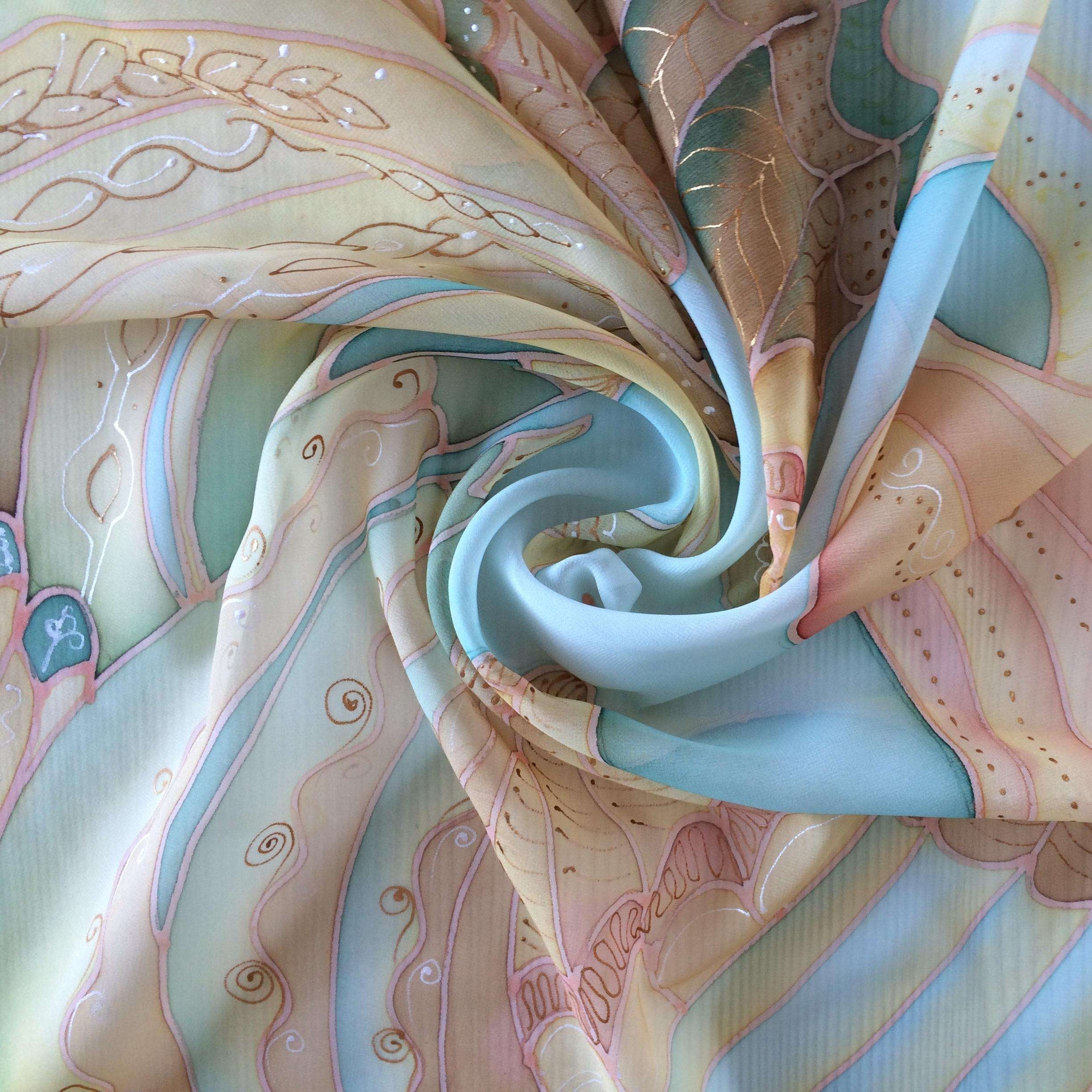 Шёлковый платок "Золотые крылья"