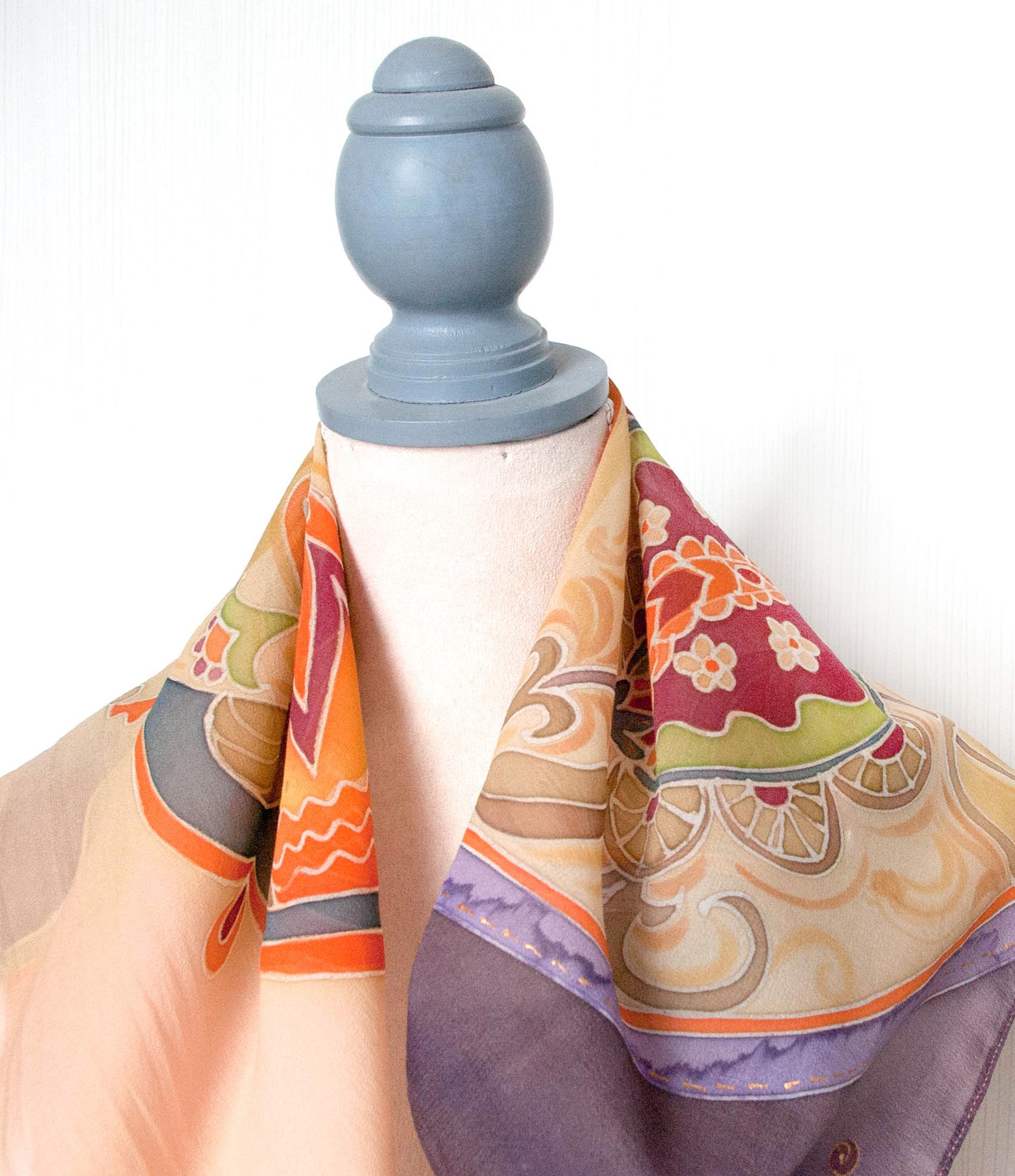 Шёлковый платок ручной работы.  Песочный пейсли.