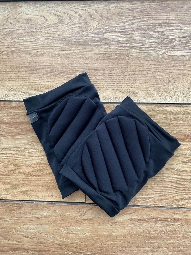 Наколенники