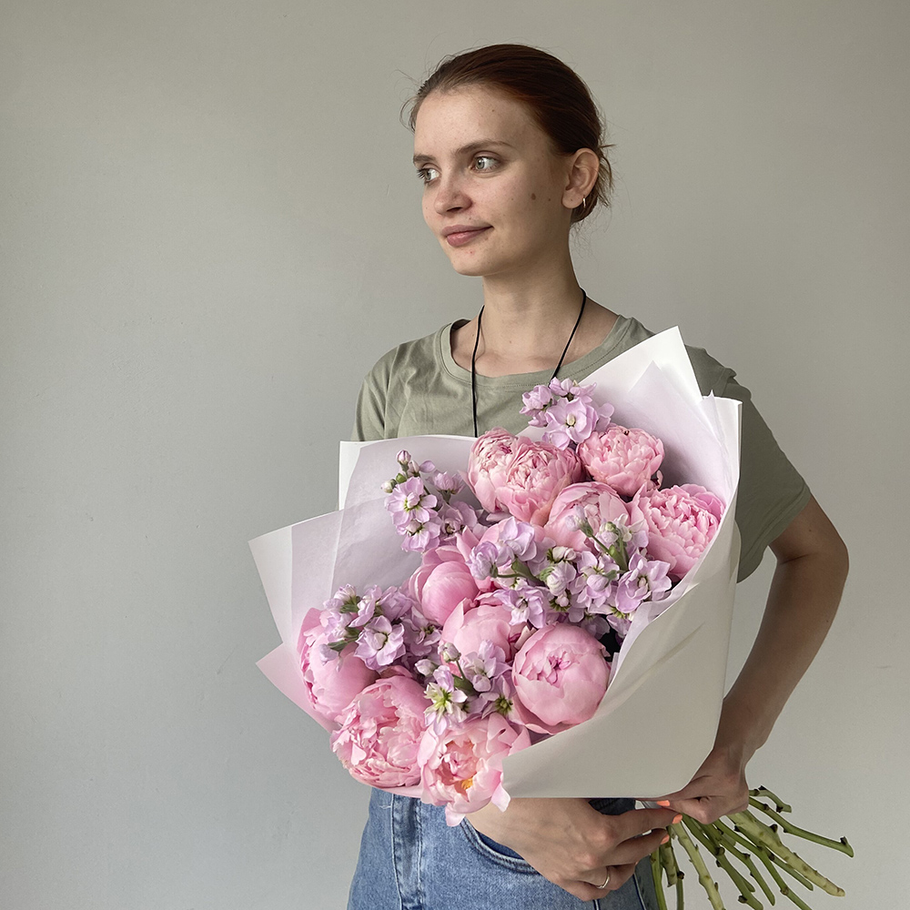 Букет пионов "Весеннее наслаждение"
