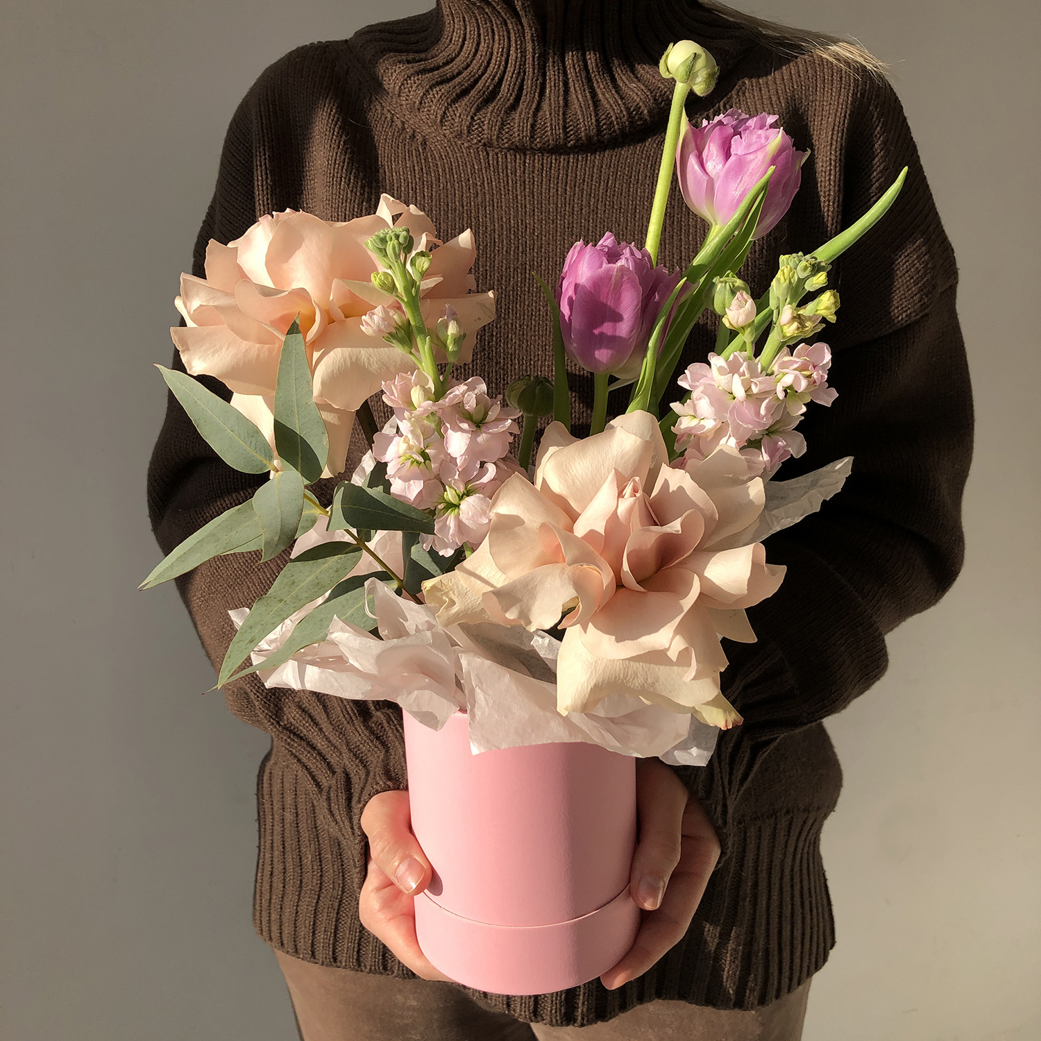 Композиция с Квиксенд и тюльпанами